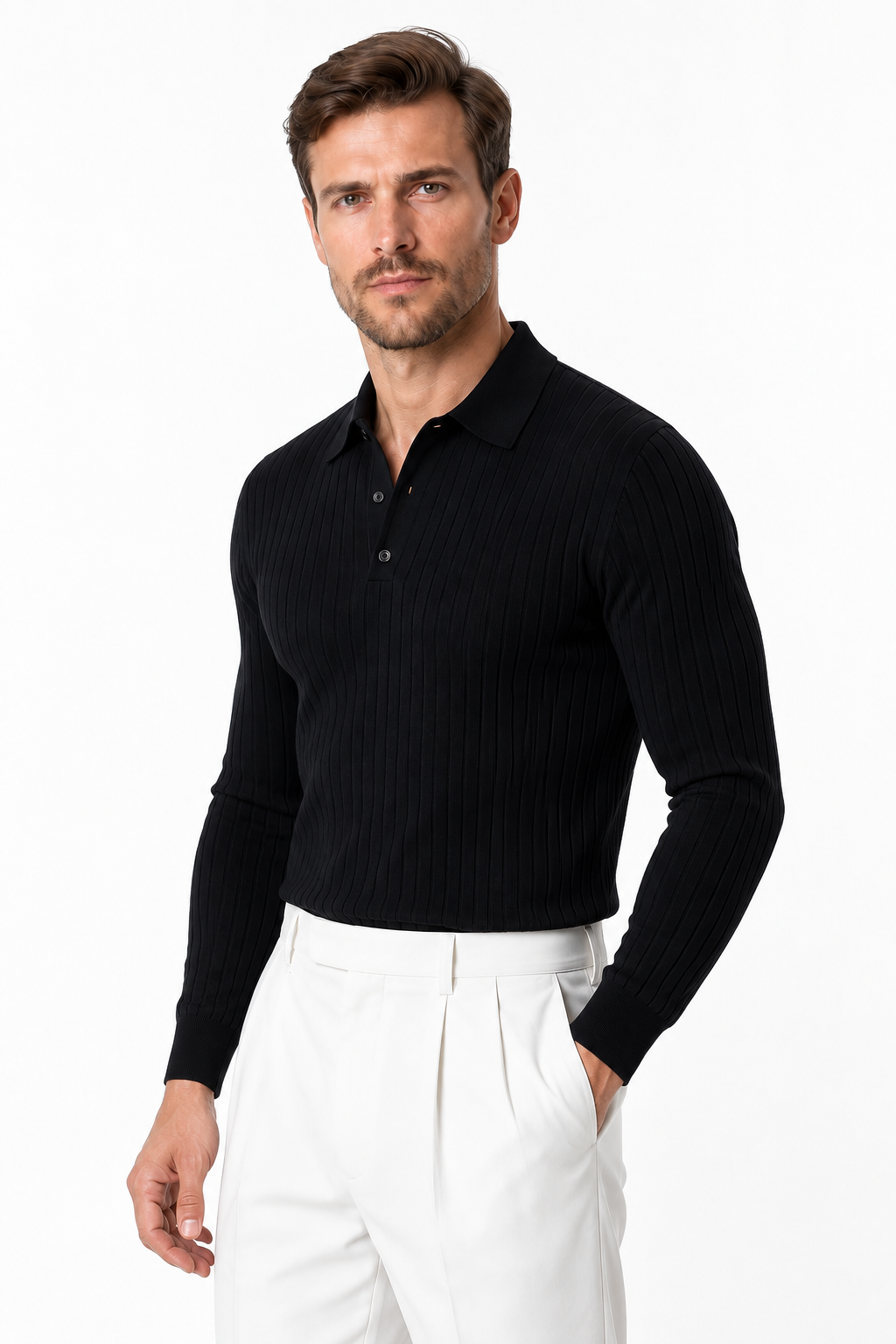 Ventorino knit in black — model view
