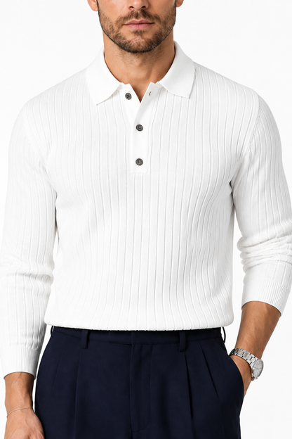 Ventorino knit in white — garment and fabric detail