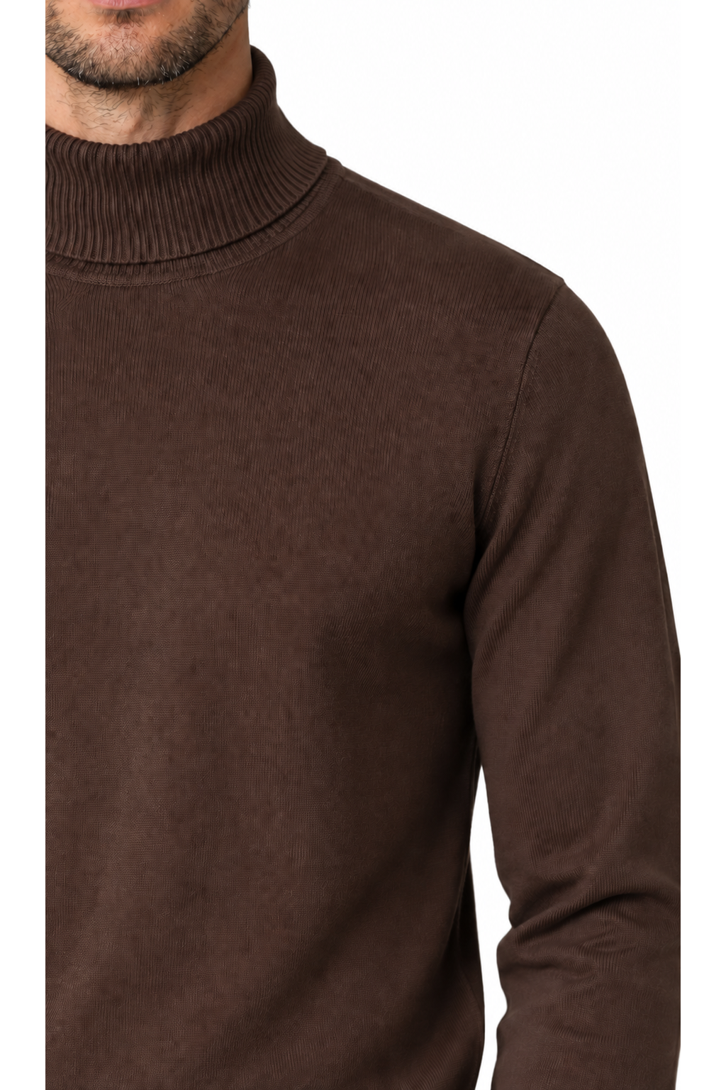 Ventorino turtleneck knit sweater in coffee — knit detail